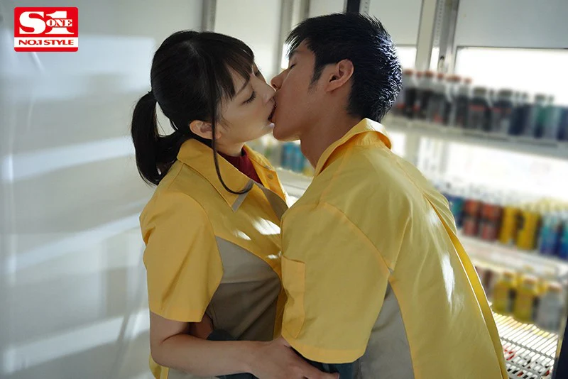 [SSIS-124] I Fuck the J-cup Girl Who Works at the Convenience Store (DVD) - Image 4